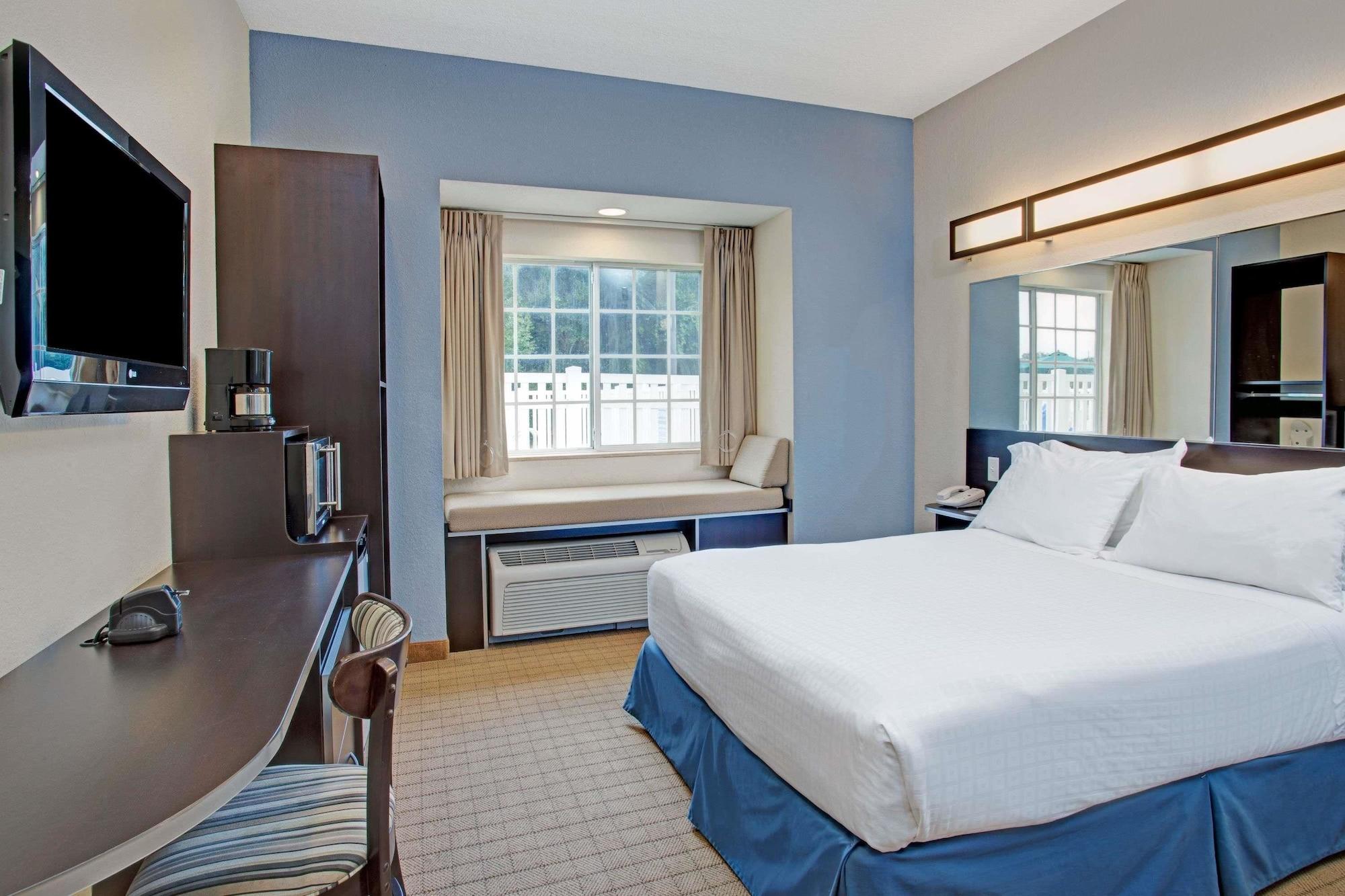 Microtel Inn & Suites By Wyndham Brooksville Ridge Manor Extérieur photo