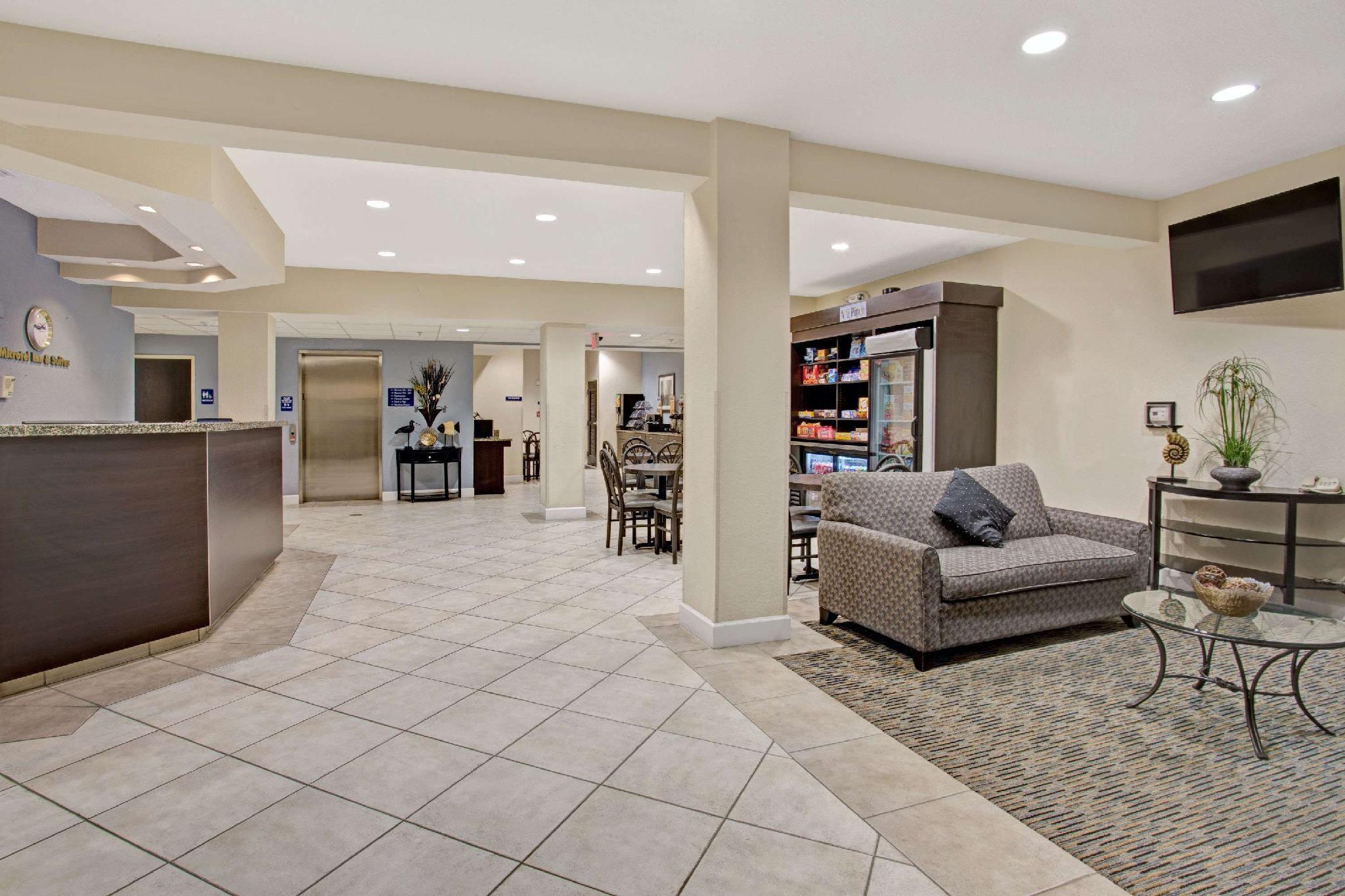 Microtel Inn & Suites By Wyndham Brooksville Ridge Manor Extérieur photo