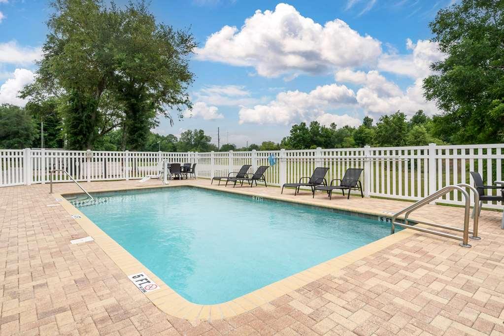 Microtel Inn & Suites By Wyndham Brooksville Ridge Manor Facilités photo