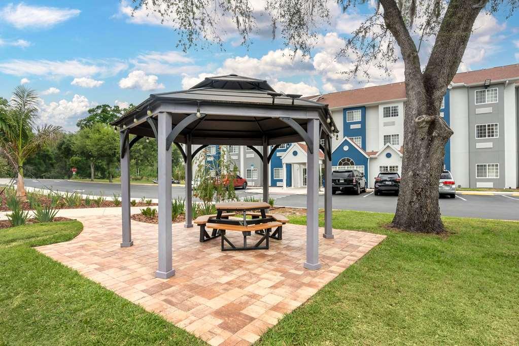 Microtel Inn & Suites By Wyndham Brooksville Ridge Manor Extérieur photo